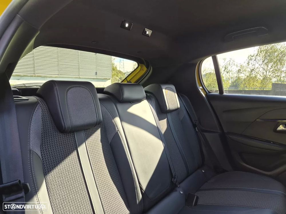 Peugeot e-208 50 kWh GT - 18