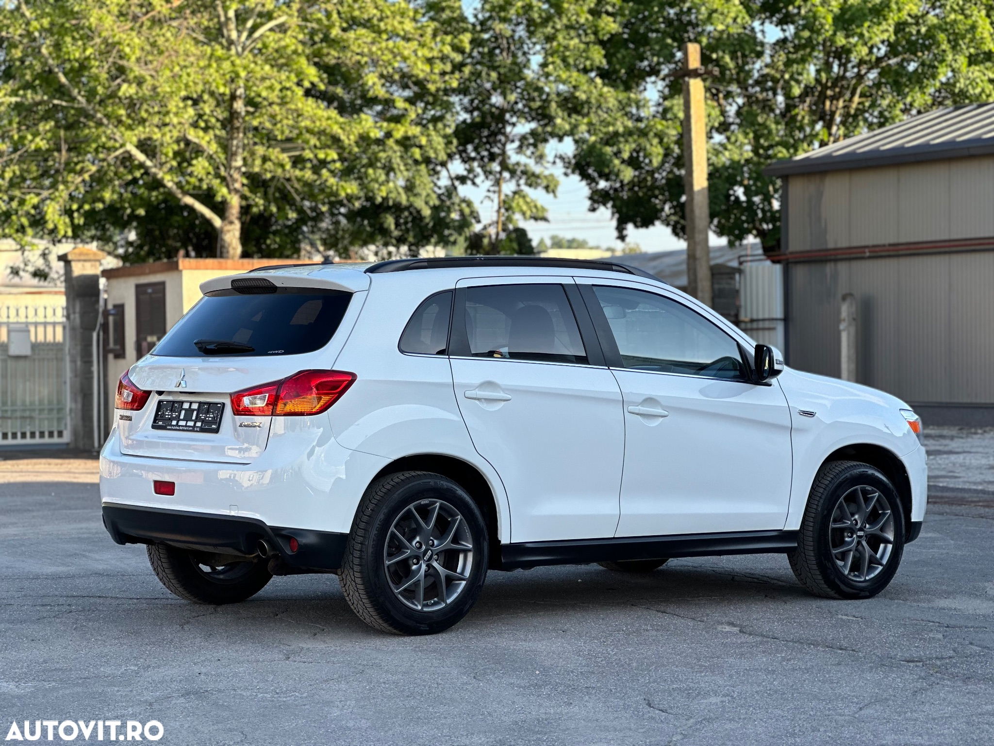 Mitsubishi ASX 2.2 DI-D 4WD Automatik Diamant Edition - 3