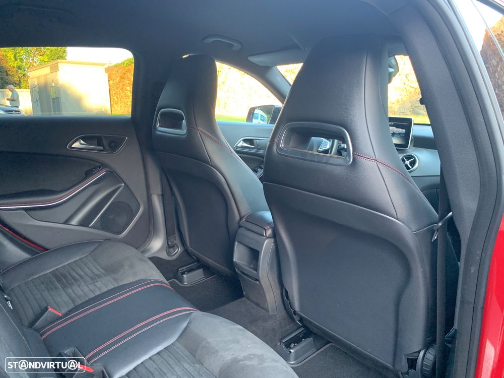 Mercedes-Benz CLA 220 d Shooting Brake AMG Line Aut. - 31