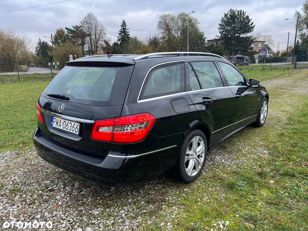 Mercedes-Benz Klasa E 220 T CDI DPF BlueEFFICIENCY Automatik Avantgarde - 7