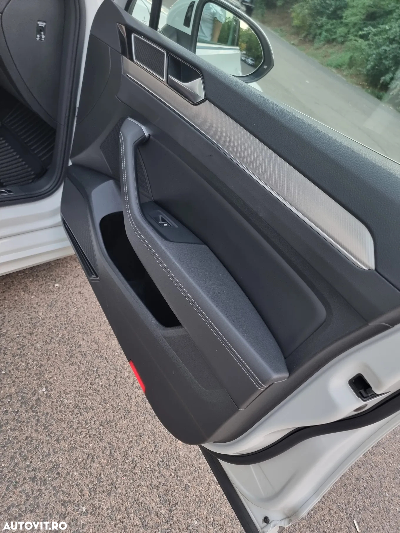 Volkswagen Passat Variant 2.0 TDI R Executive - 20