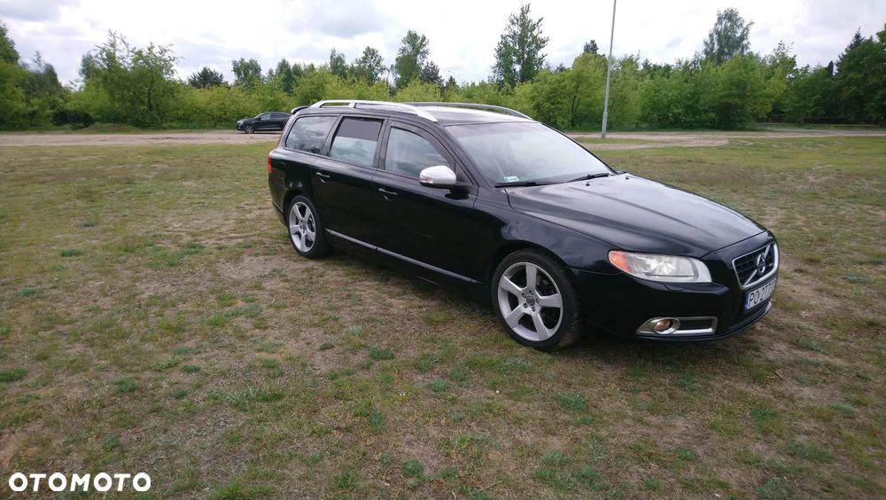 Volvo V70 - 1