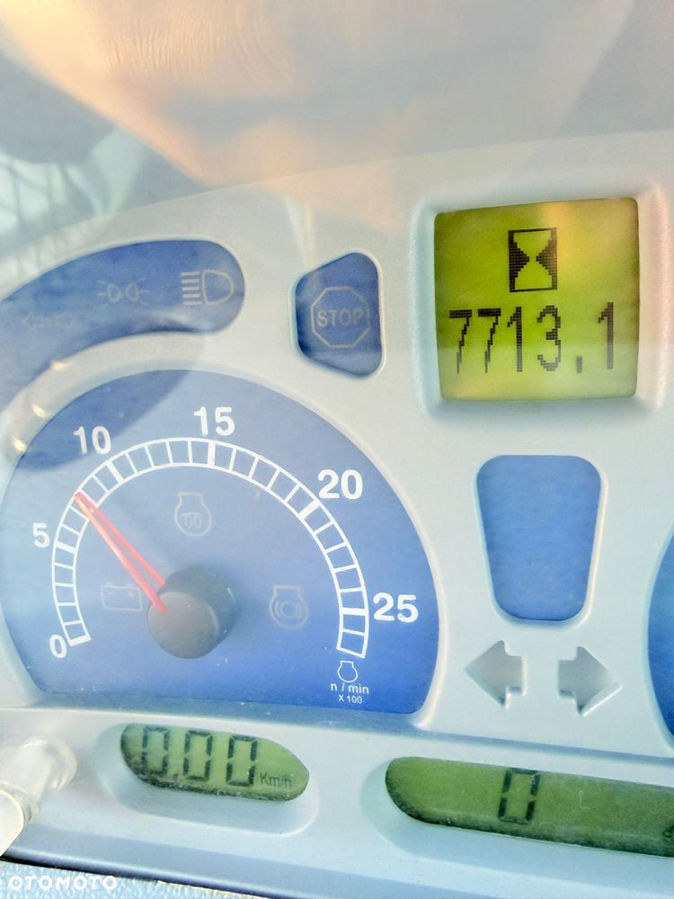 New Holland T7.210 POWER COMMAND - 16