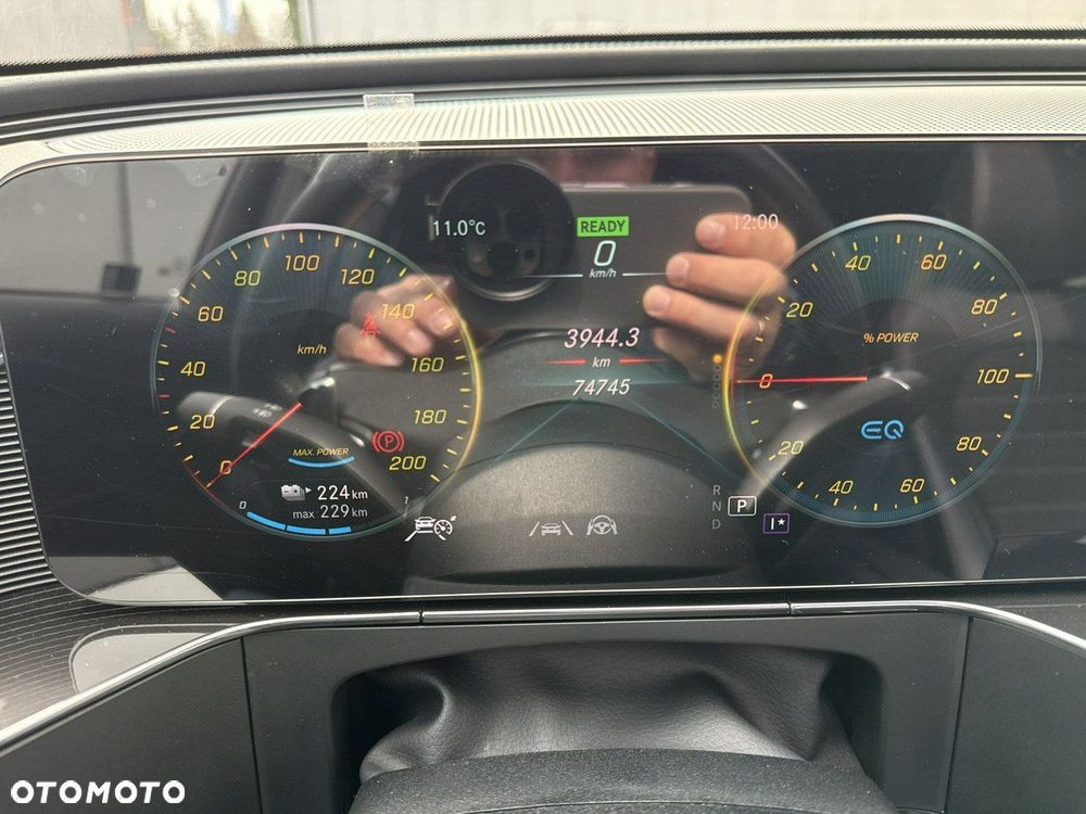 Mercedes-Benz EQC 400 4-Matic Sport - 28
