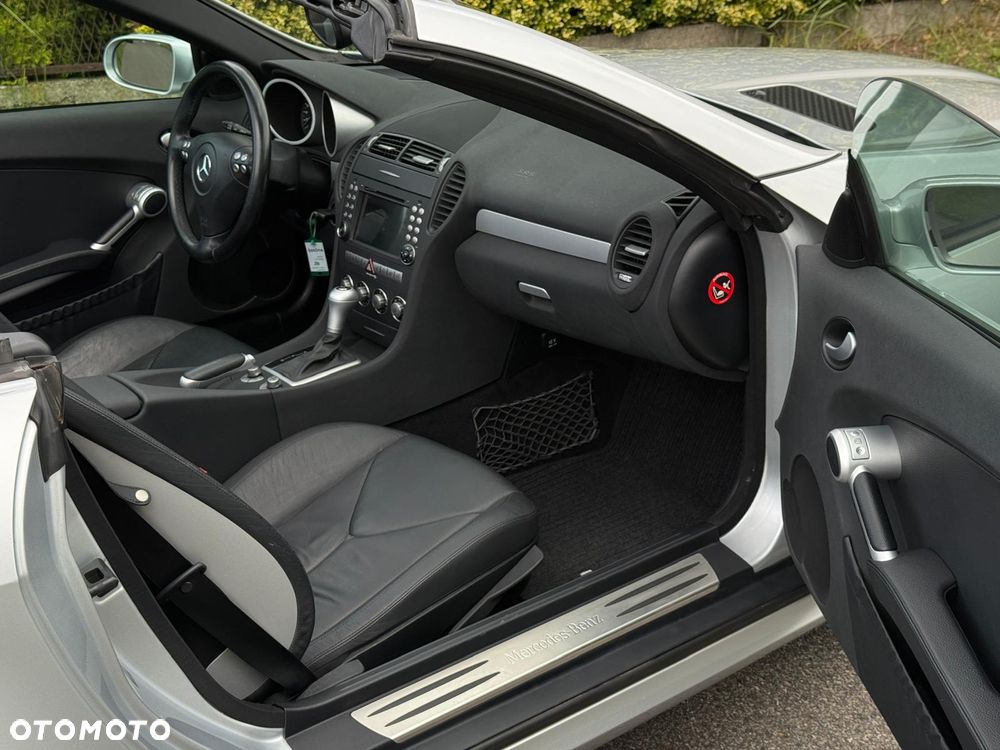Mercedes-Benz SLK - 21
