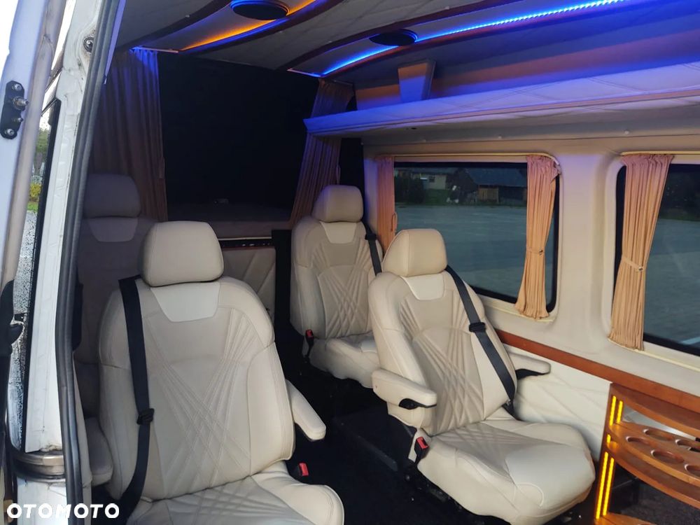 Mercedes-Benz Sprinter 519 BlueTEC 906.253 - 12