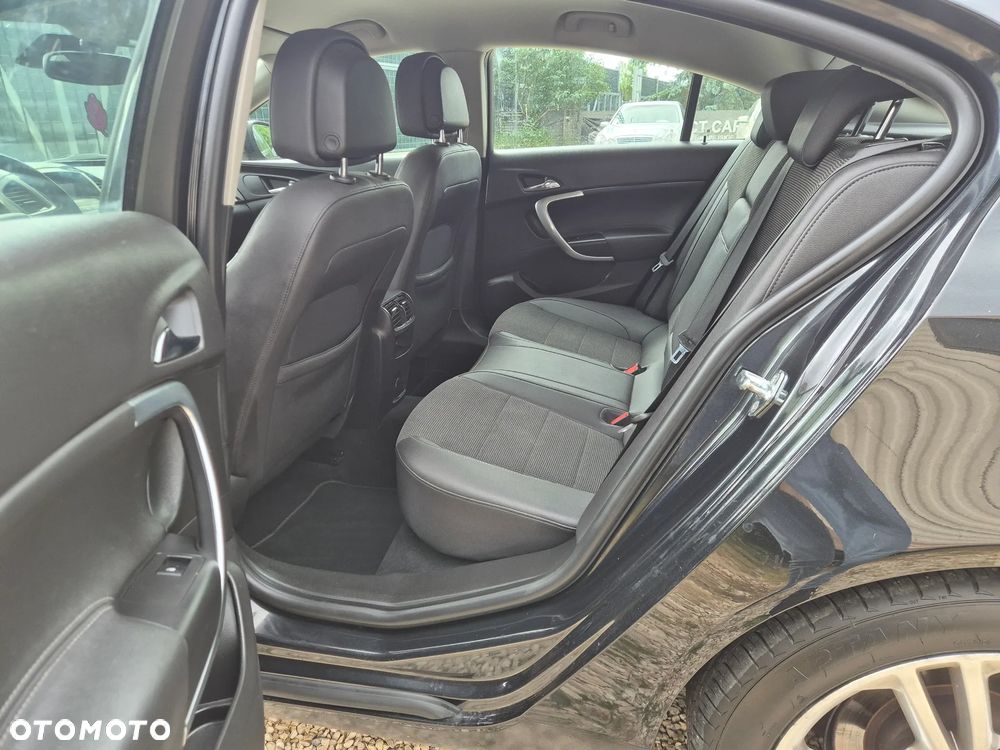 Opel Insignia - 11