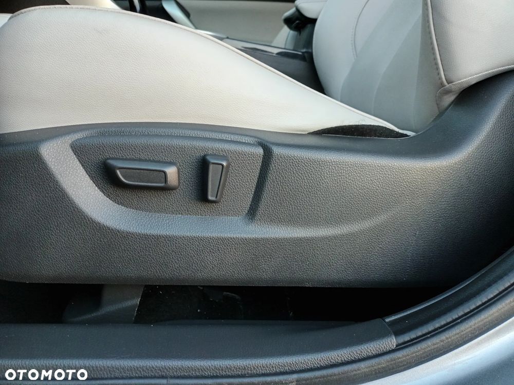 Mitsubishi Eclipse Cross 4WD Top - 16