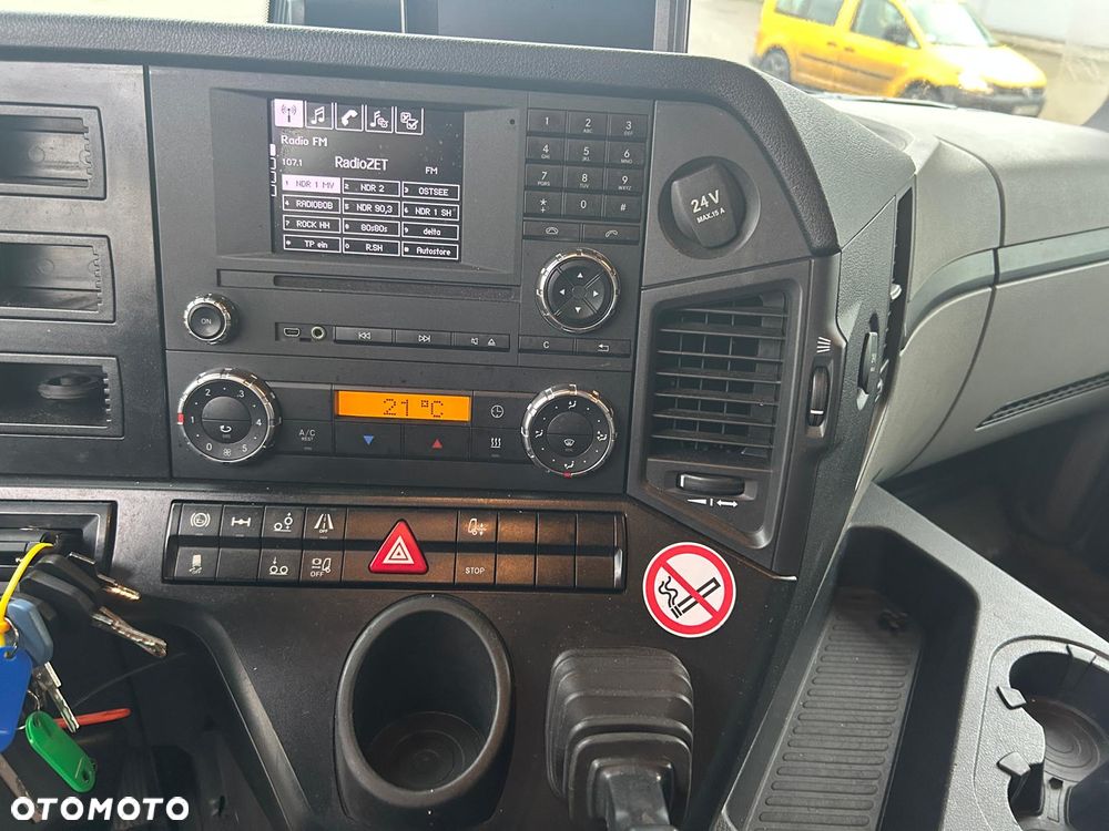 Mercedes-Benz Antos 2535 6x2 // 2017r // 725 tys km - 9