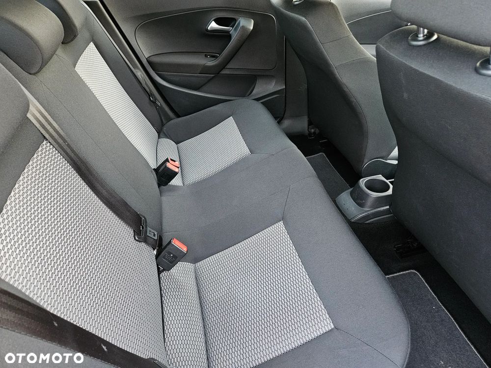 Volkswagen Polo - 7