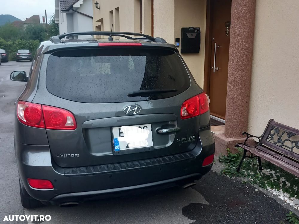 Hyundai Grand Santa Fe - 6