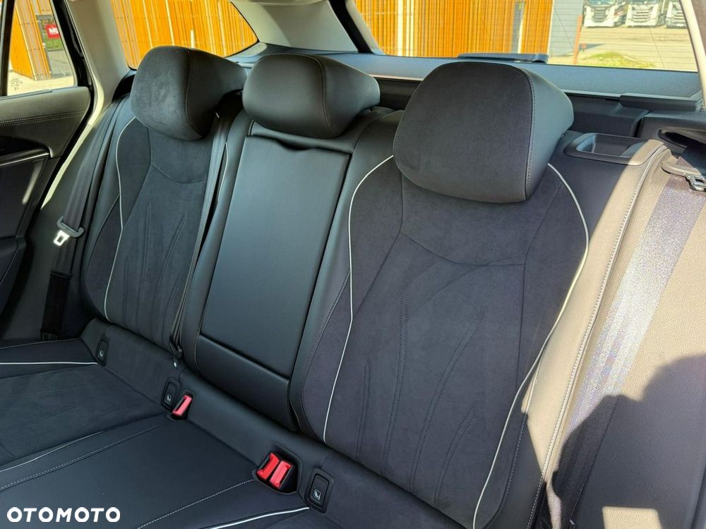 Volkswagen Passat - 28