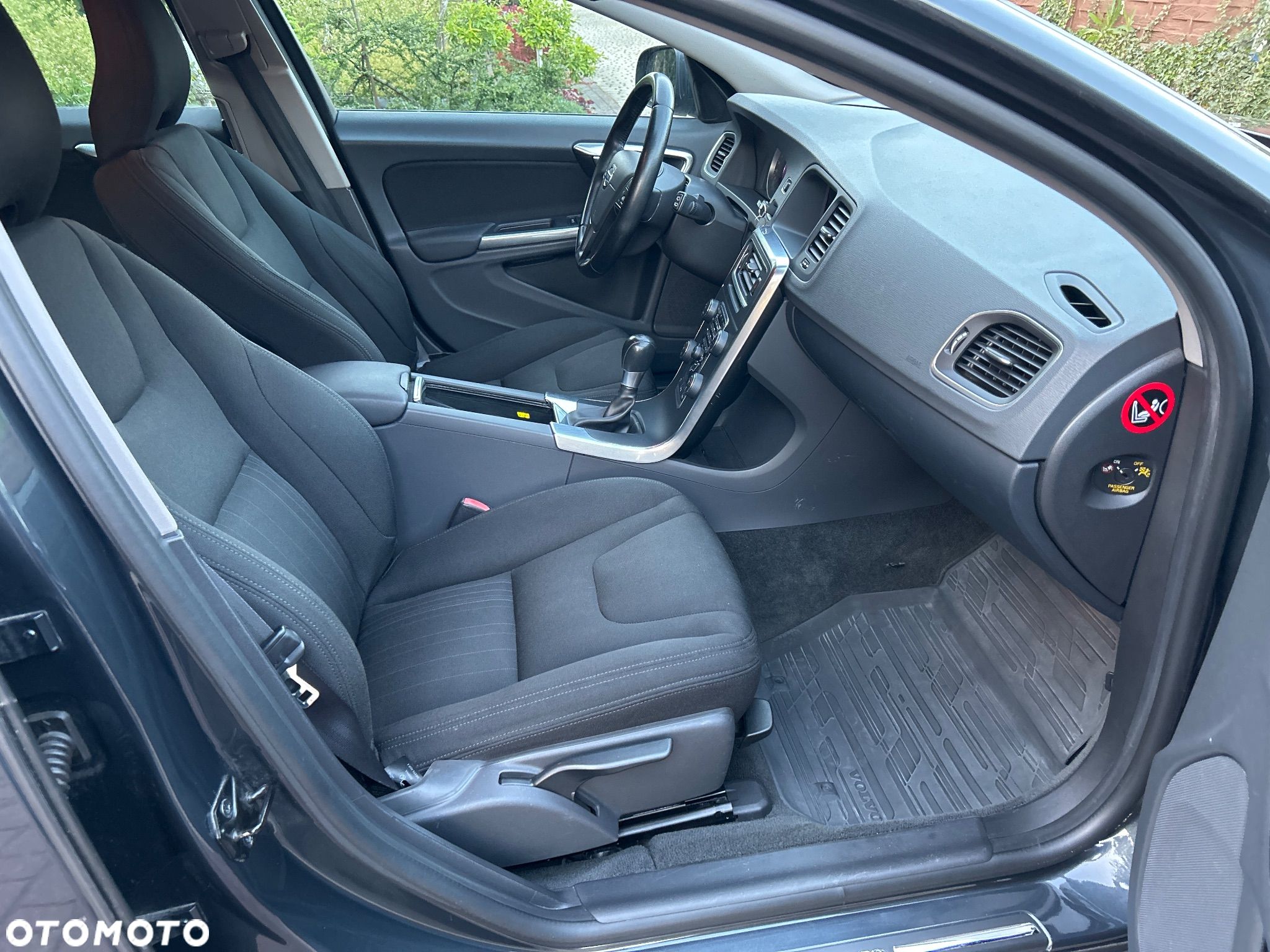 Volvo V60 DRIVe - 26