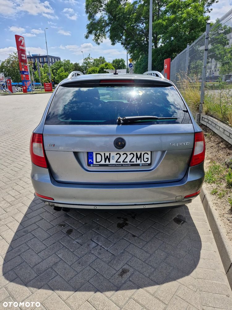 Skoda Superb 1.8 TSI Elegance DSG - 5