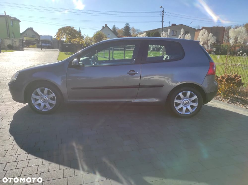 Volkswagen Golf V 2.5 - 7