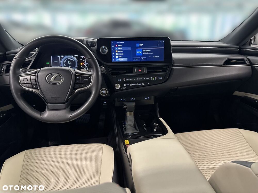 Lexus ES 300h Business Edition - 15