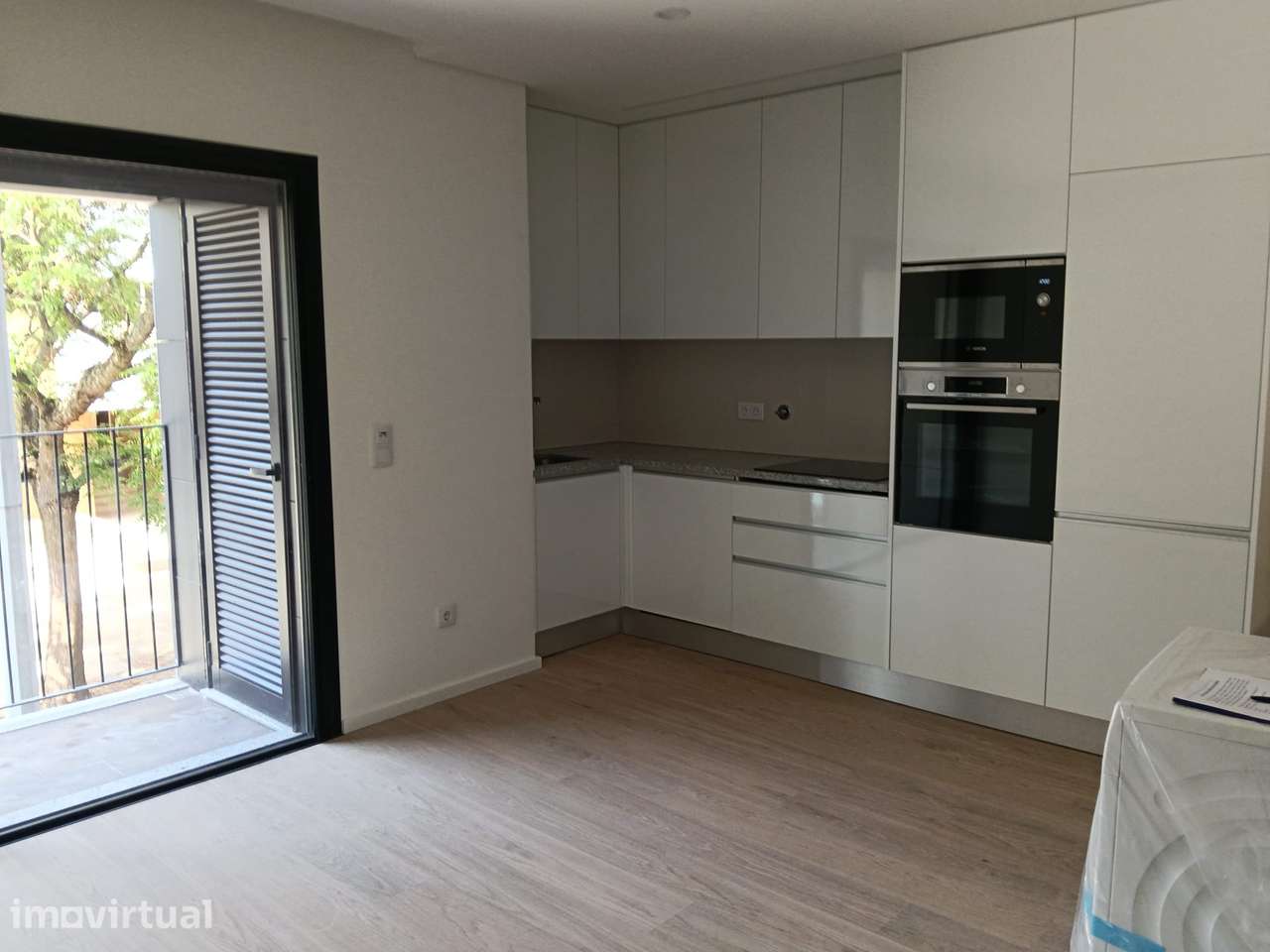 T1 NOVO A ESTREAR NA SENHORA DA HORA | 53 m² | Clase E/ A|1.300 €/mês. - Grande imagem: 3/13