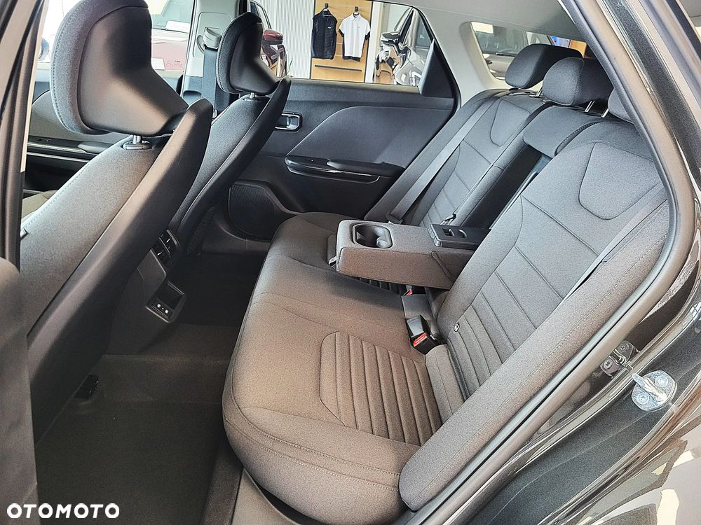 Kia K4 - 13