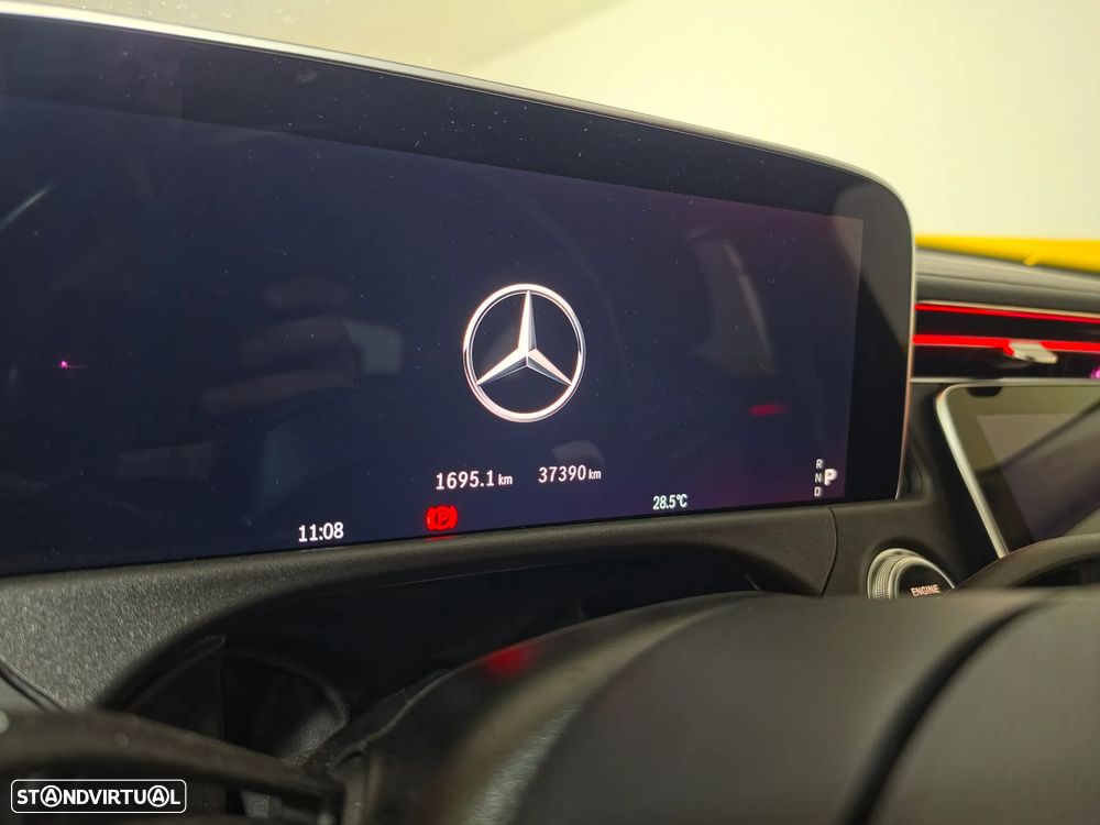 Mercedes-Benz E 300 e Avantgarde - 12