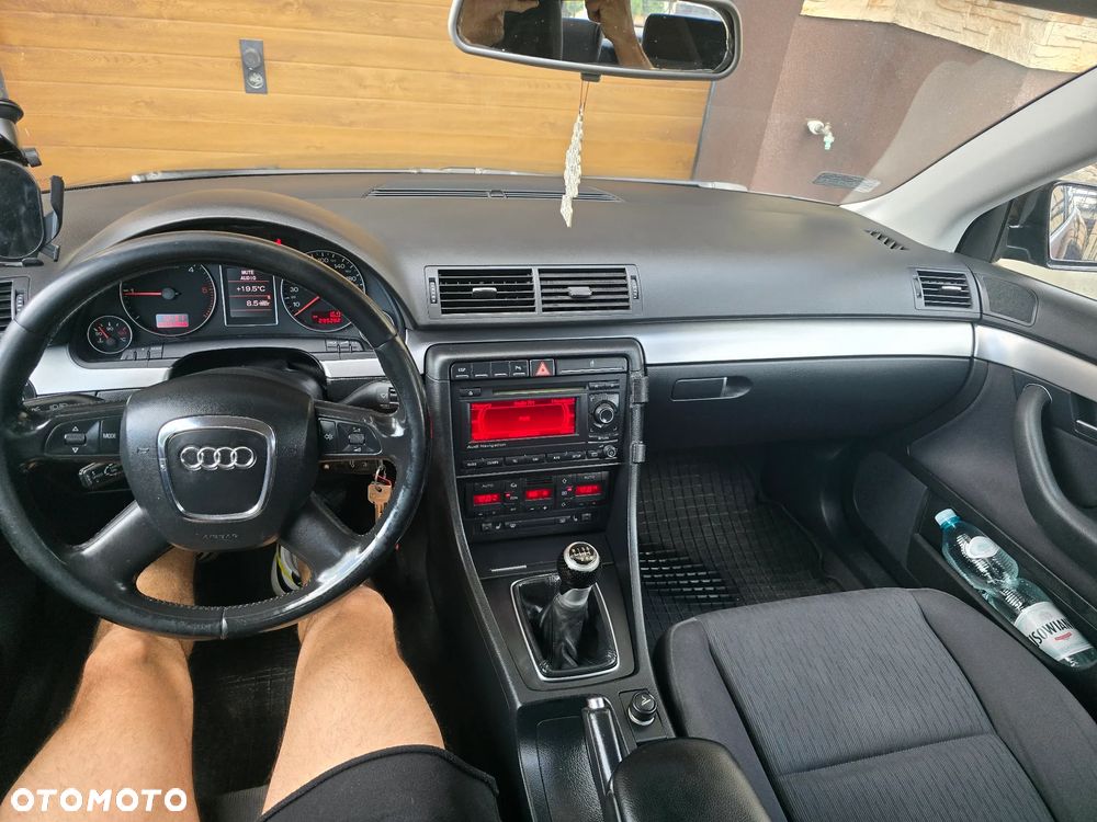 Audi A4 Avant 2.0 TDI DPF - 25