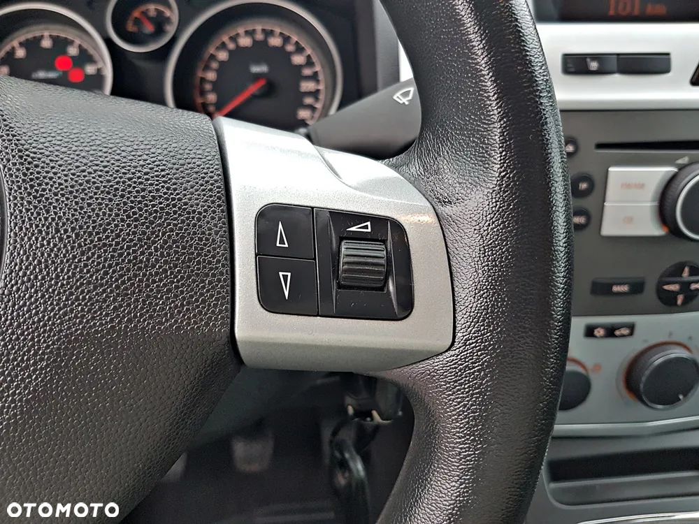 Opel Zafira 1.8 Innovation - 23