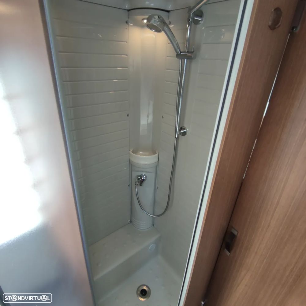 Burstner Aviano I727 - 13