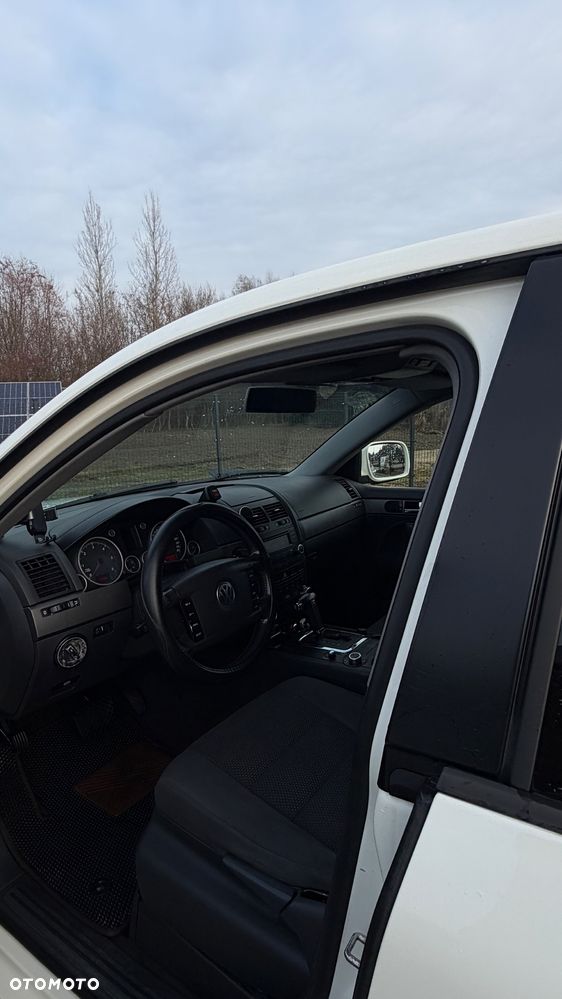 Volkswagen Touareg - 5