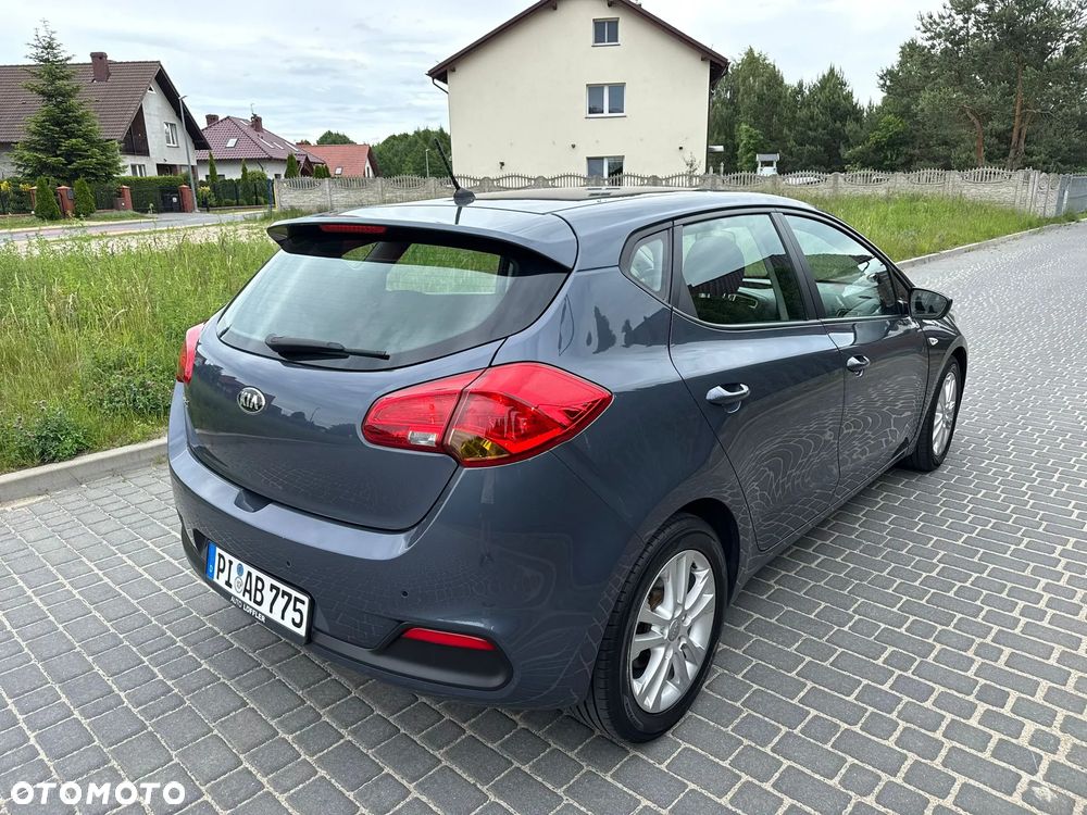 Kia Ceed 1.4 CVVT Dream-Team Edition - 5
