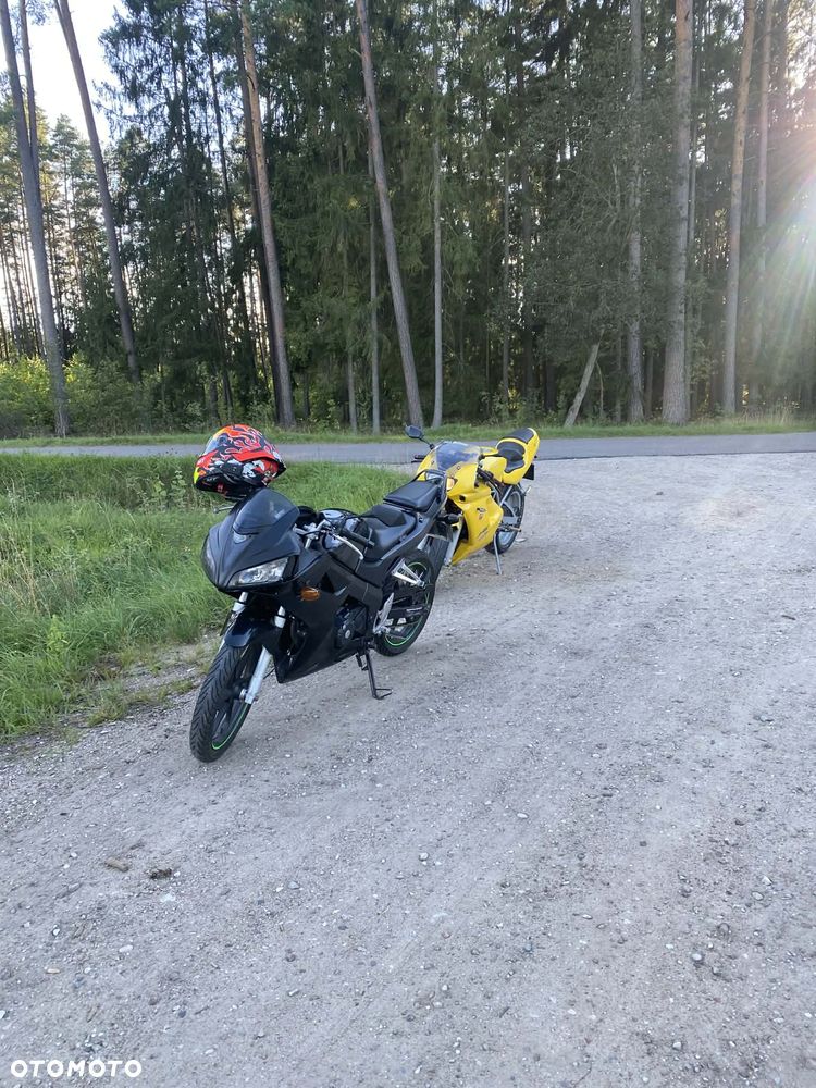Honda CBR - 4