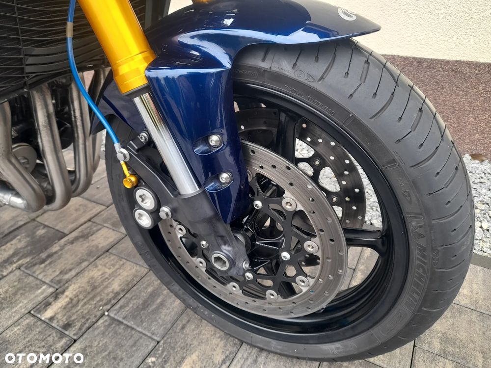Yamaha FZ - 16