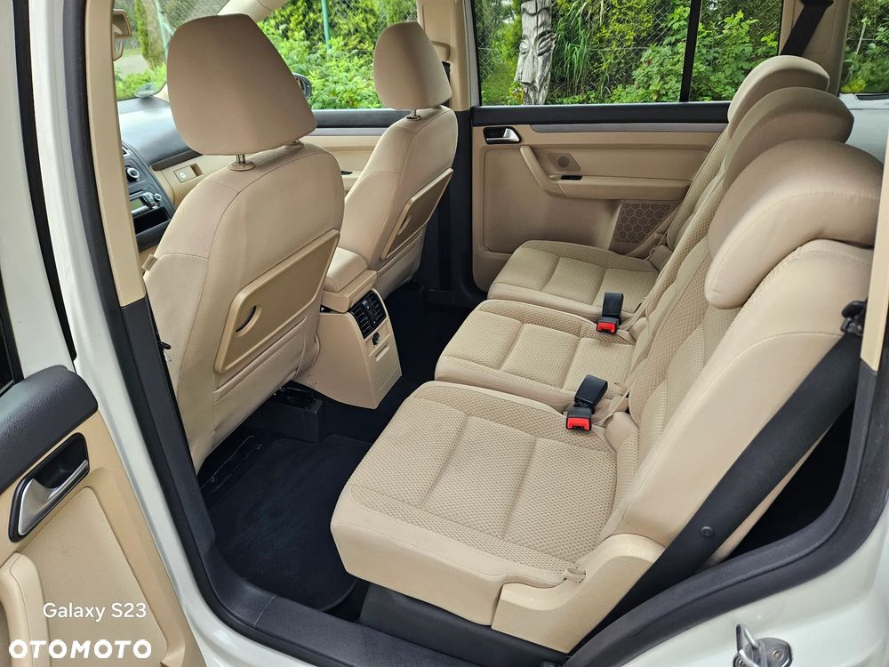 Volkswagen Touran 1.6 TDI DPF BlueMot Trendline - 4