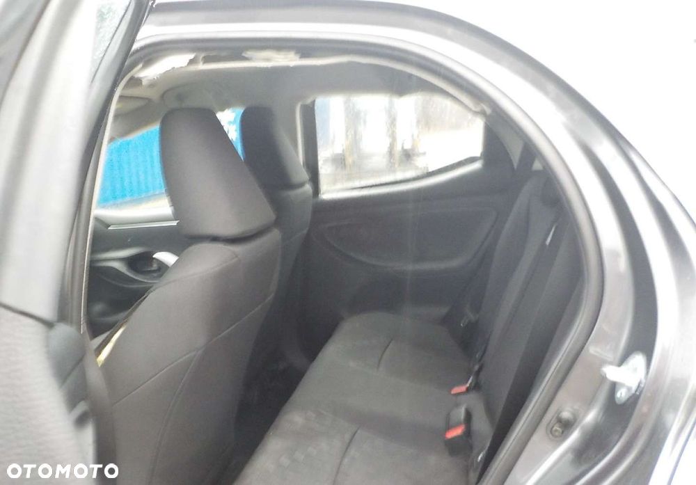 Toyota Yaris - 31