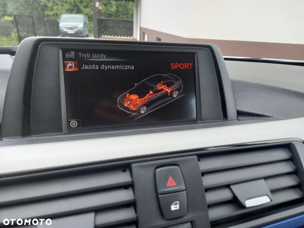 BMW Seria 3 318d M Sport Shadow - 17