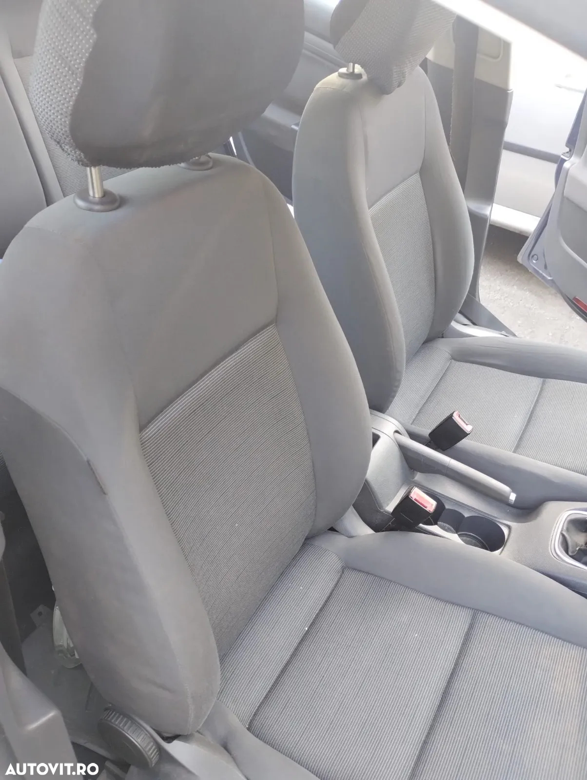 Volkswagen Golf 1.9 TDI Trendline - 6