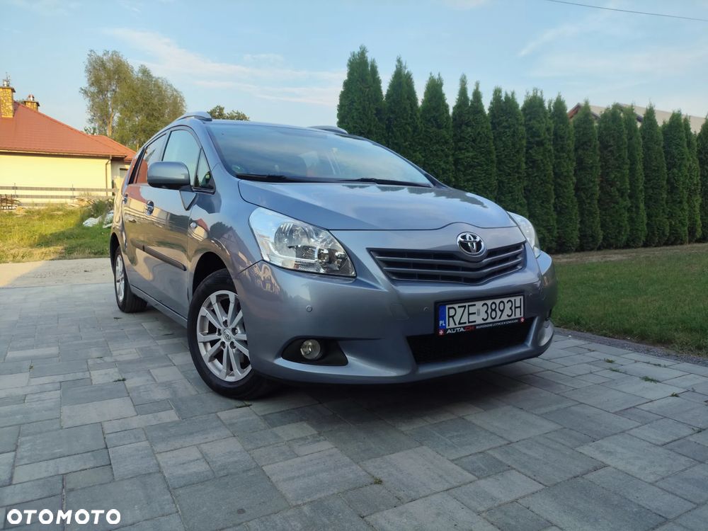 Toyota Verso 1.8 Sol EU5 7os - 1
