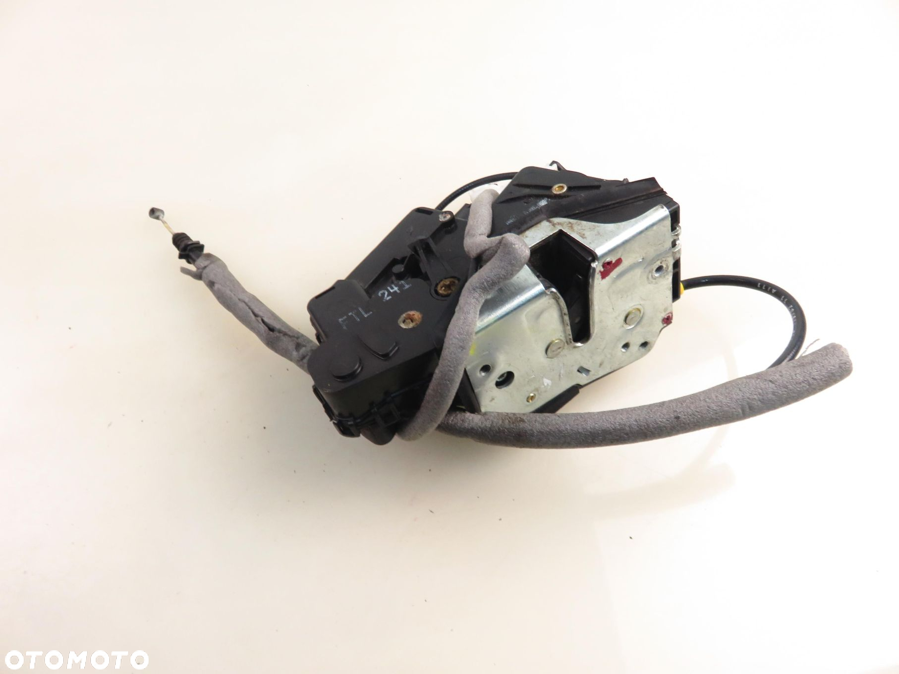 ZAMEK LEWY PRZEDNI BMW E46 - 3