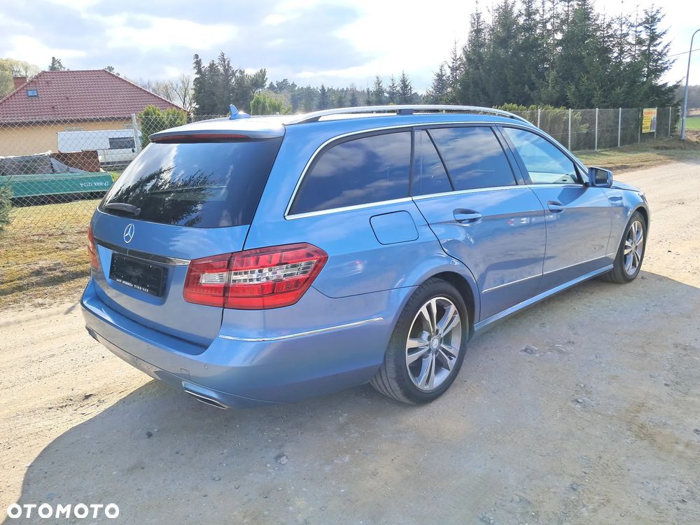 Mercedes-Benz Klasa E 220 CDI DPF BlueEFFICIENCY Elegance - 7