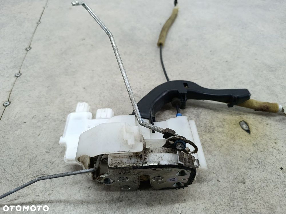 ZAMEK DRZWI LEWY PRZÓD HONDA ACCORD VII - 2