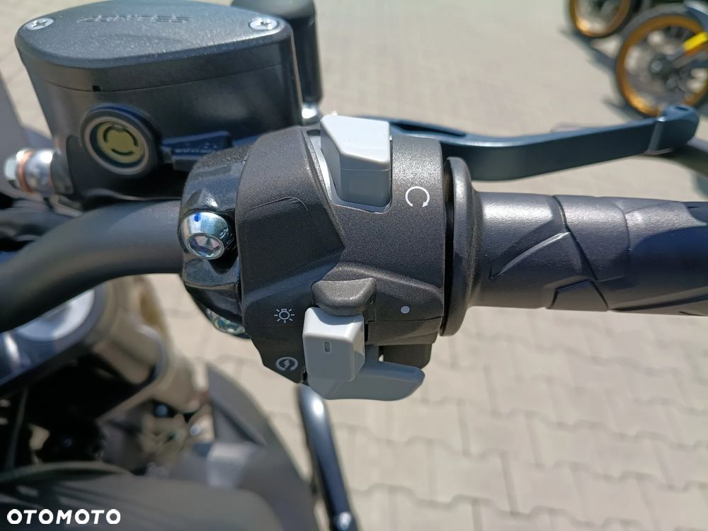 Zontes 125 G1 Spoke - 8