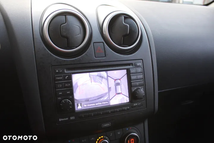 Nissan Qashqai 1.6 dCi ALL-MODE 4x4i TEKNA+ - 32