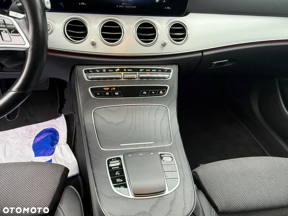 Mercedes-Benz Klasa E 220 d 4-Matic Avantgarde - 40