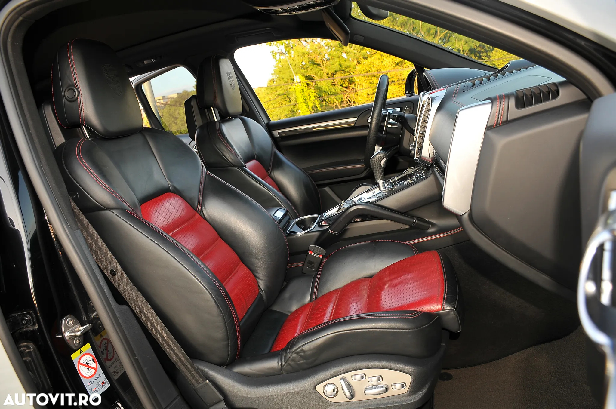 Porsche Cayenne S Diesel Platinum Edition - 13