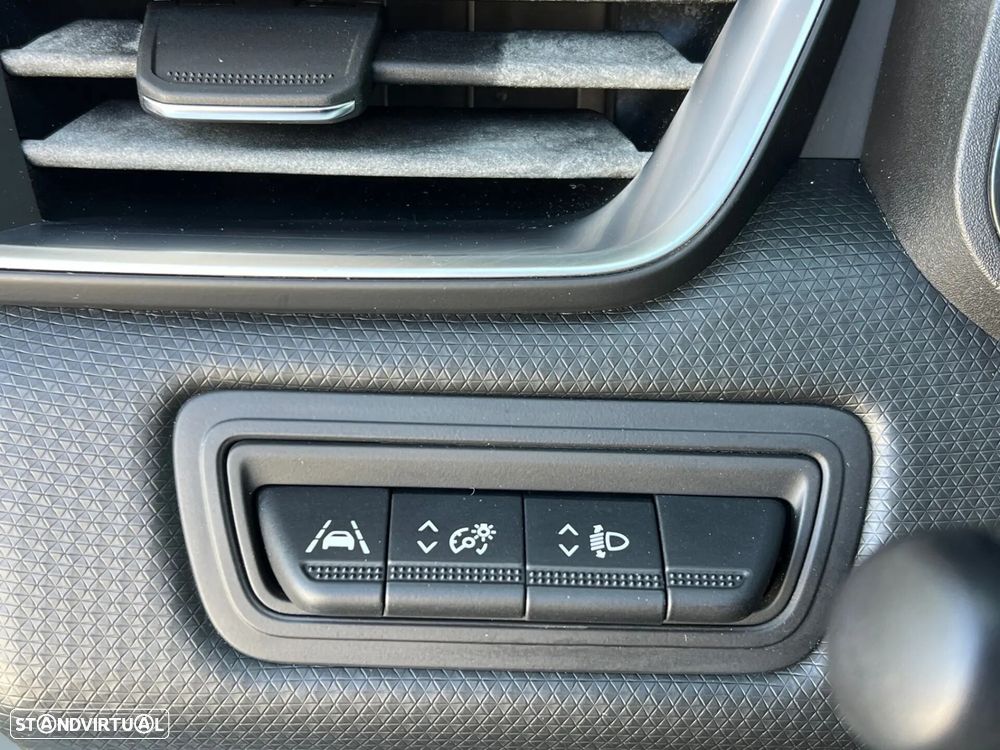 Renault Clio 1.0 TCe Exclusive - 17