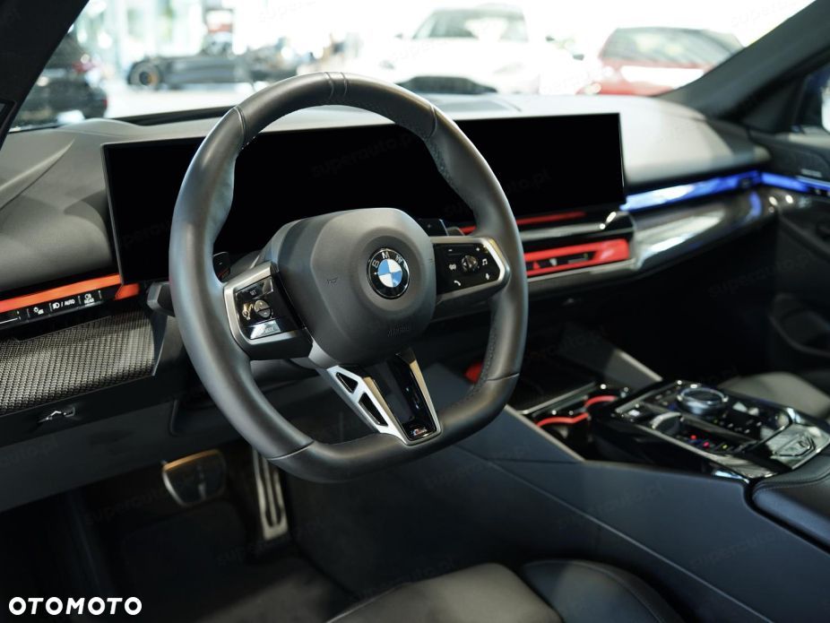 BMW Seria 5 540d xDrive mHEV M Sport - 8