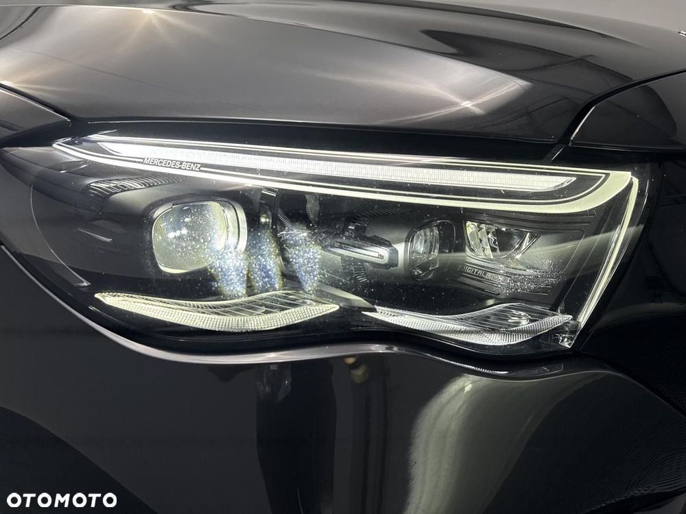 Mercedes-Benz Klasa E 220 d mHEV 4-Matic AMG 9G-Tronic - 27