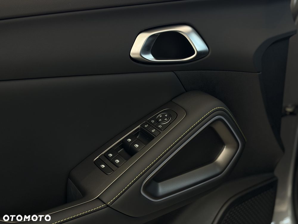BYD Atto 2 DM-i - 13
