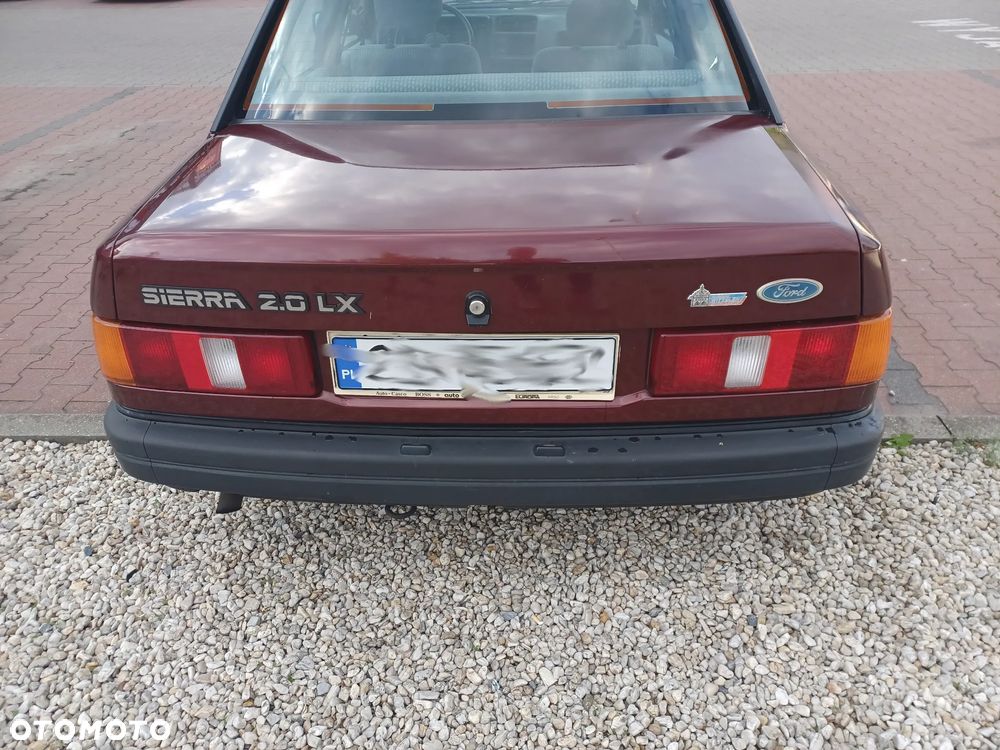 Ford Sierra - 8