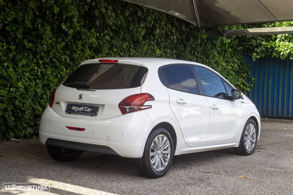 Peugeot 208 1.5 BlueHDi Signature - 9