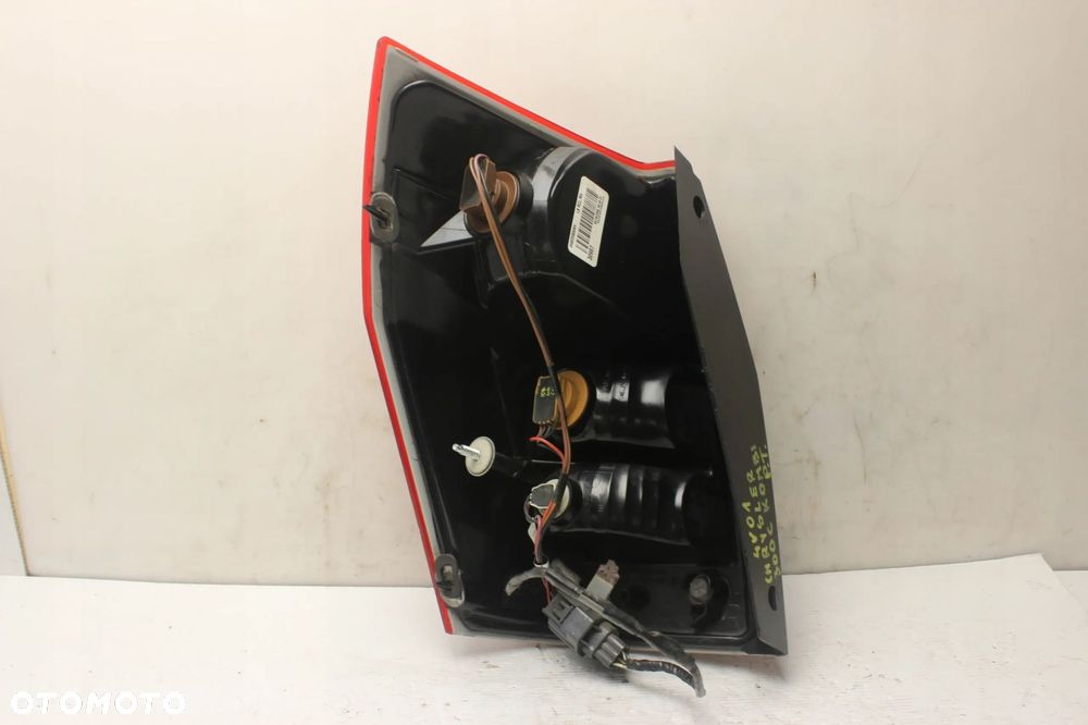 LAMPA PRAWY TYŁ CHRYSLER 300 I 300C KOMBI 2006R- - 7
