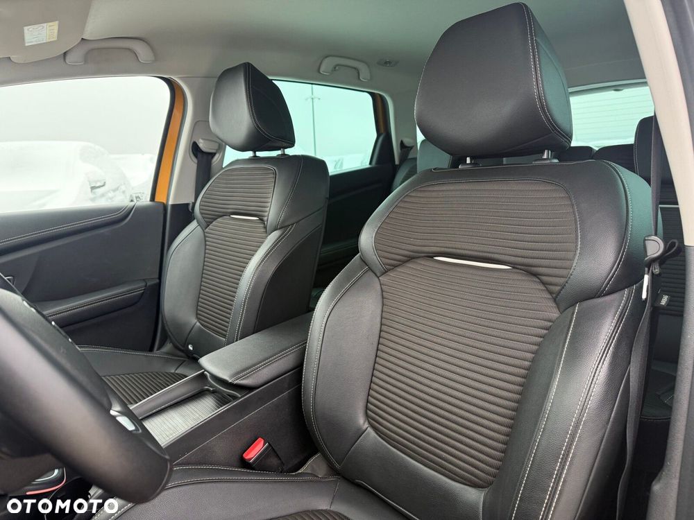 Renault Scenic 1.3 TCe FAP Intens EDC - 12